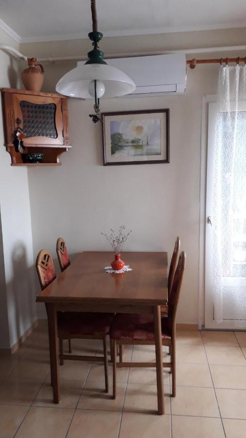 Annika Apartman Эгер Экстерьер фото