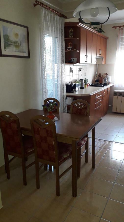 Annika Apartman Эгер Экстерьер фото